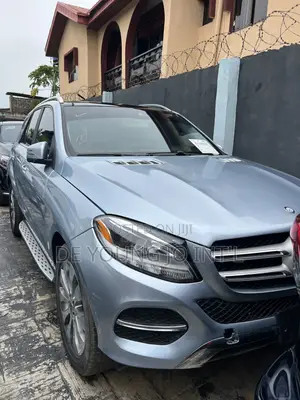 Mercedes-Benz GLE-Class GLE 350d 4MATIC 2016 Blue