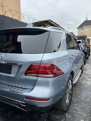 Mercedes-Benz GLE-Class GLE 350d 4MATIC 2016 Blue