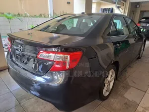 Toyota Camry SE 4dr Sedan (2.5L 4cyl 6A) 2012 Black
