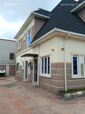 1bdrm Room & Parlour in Von Axis, Lugbe District for rent