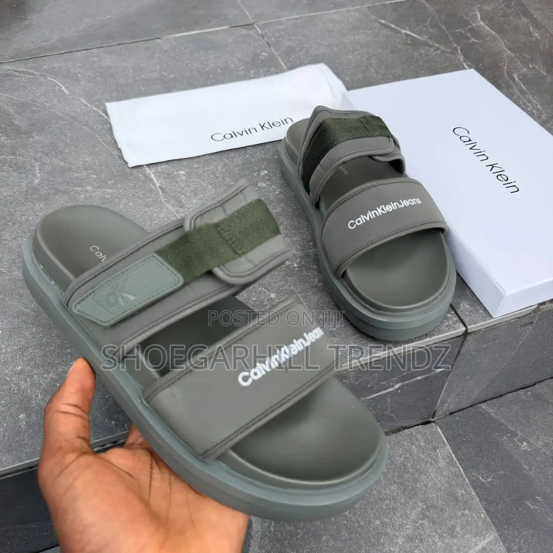 Ck Classic Double Band Palm Slippers – Refined Style
