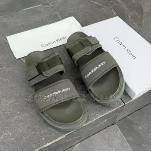 Ck Classic Double Band Palm Slippers – Refined Style