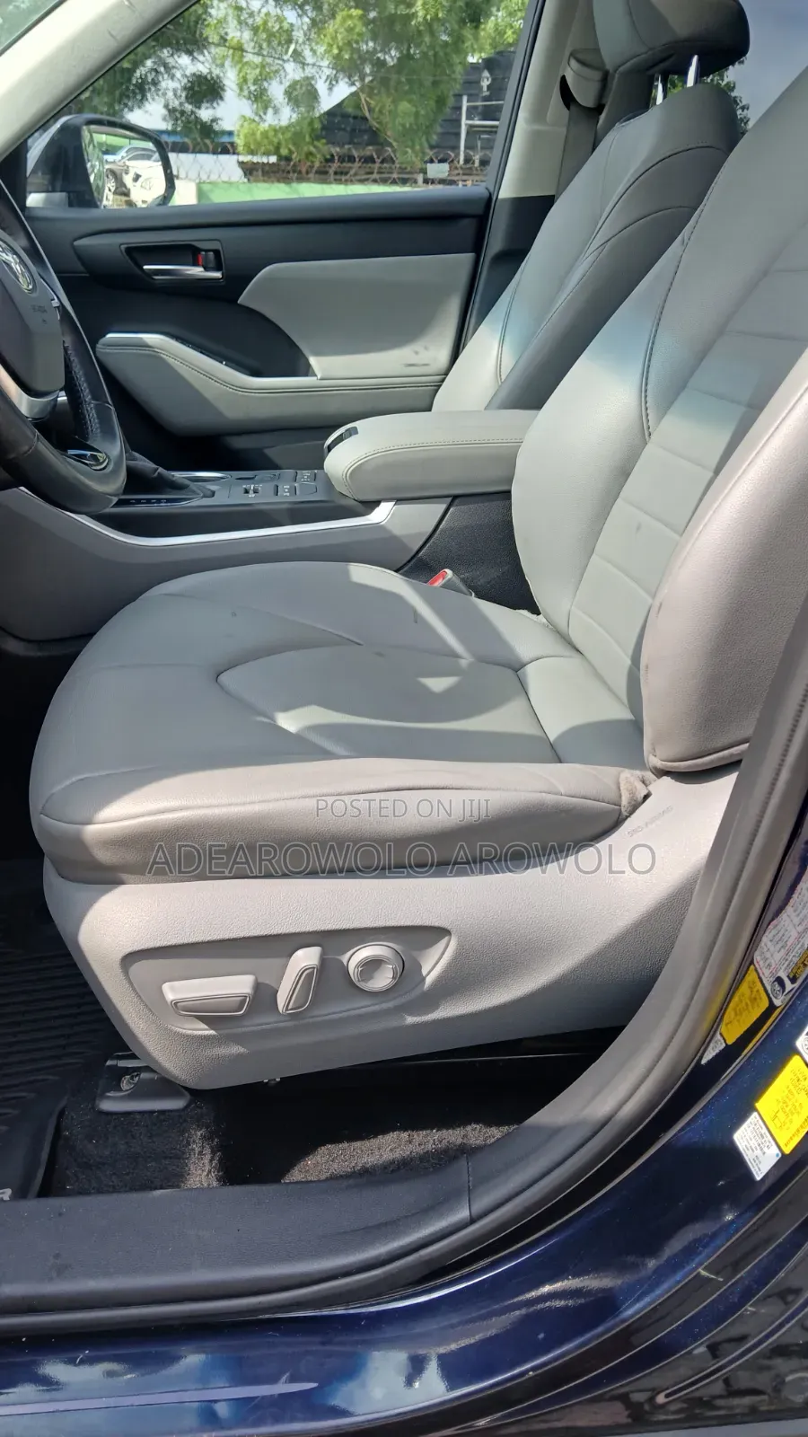 Toyota Highlander XLE 2021 Blue