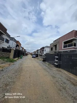 4bdrm Duplex in Palm Estate, Lugbe District for rent