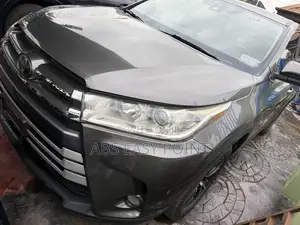 Toyota Highlander 2018 Gray