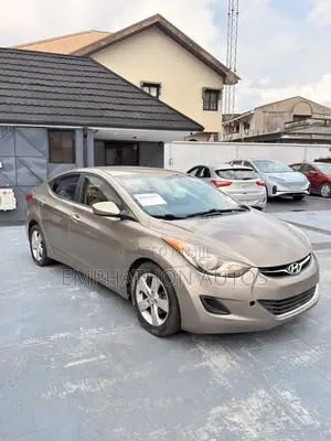 Hyundai Elantra 2013 Brown