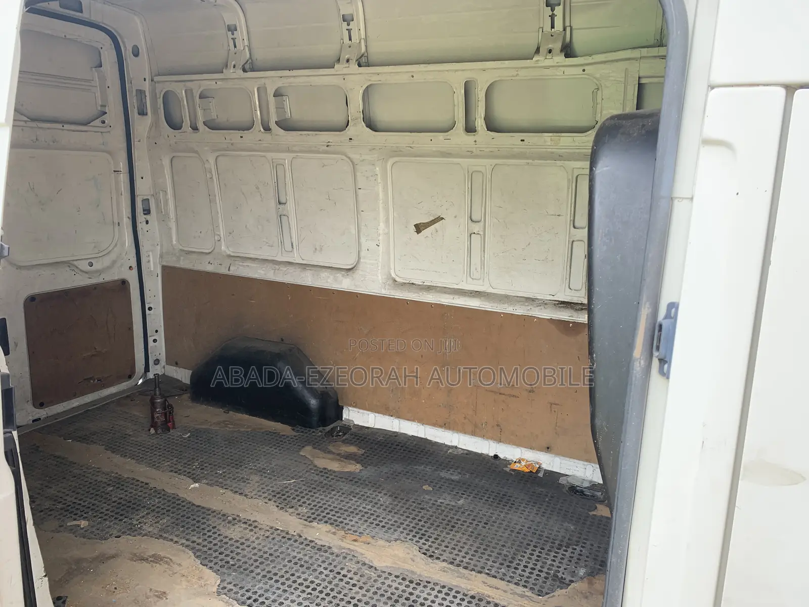Ford Transit 2010 White
