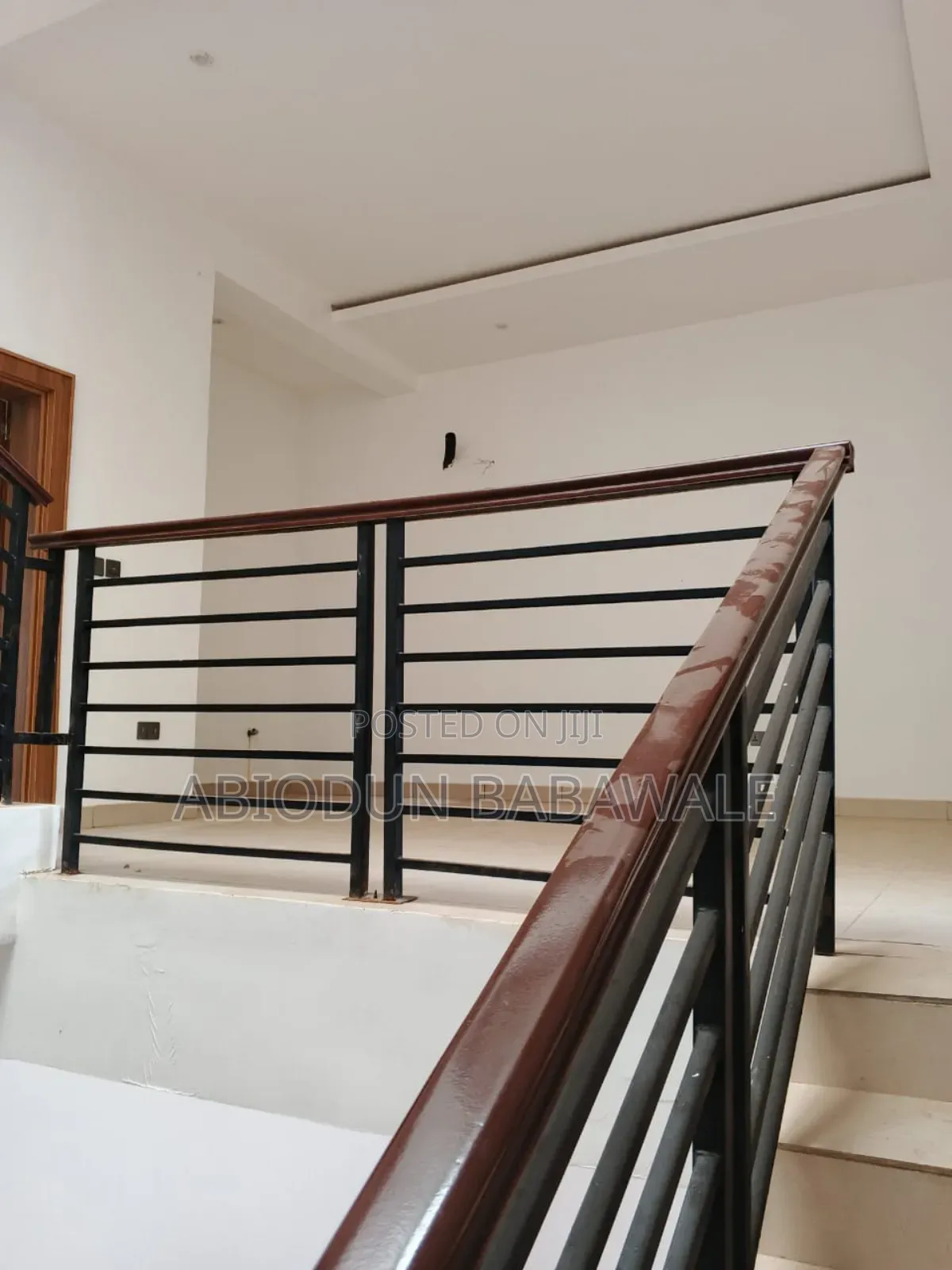 4 Bedrooms Terrace Duplex Office Use