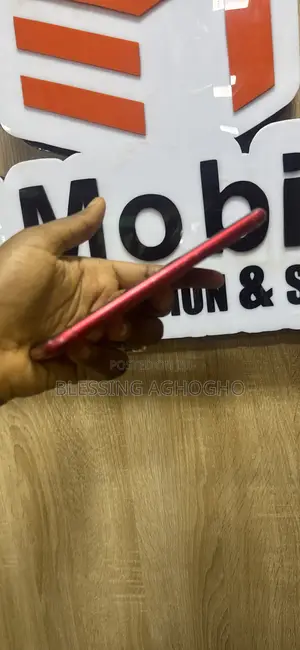 Apple iPhone 11 64 GB Red