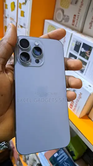 Apple iPhone 15 Pro Max 256 GB Gray