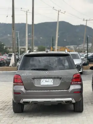 Mercedes-Benz GLK-Class 2014 Brown