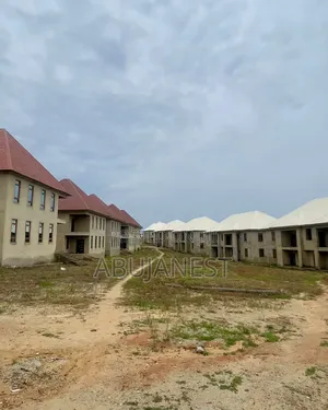 4bdrm Block of Flats in Estate Property, Kuje for sale