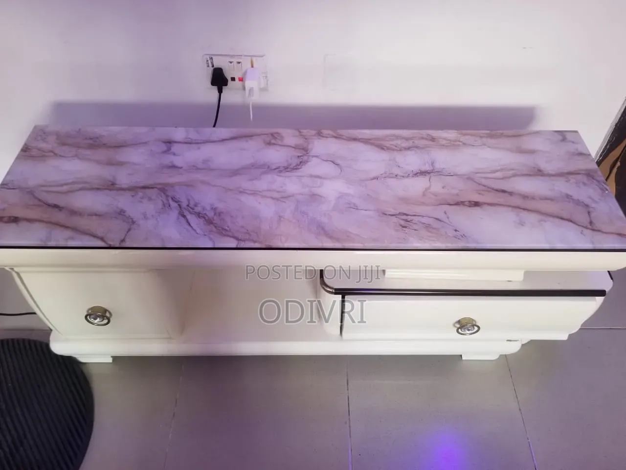 Portable Center Table