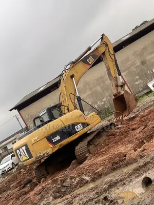 Caterpillar 320d Excavator 2010 Model Nigeria Used Excellent Condition