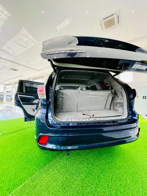 Toyota Highlander XLE 4dr SUV AWD (3.5L 6cyl 6A) 2015 Blue