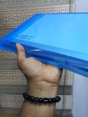 15.6 Screwless Screen