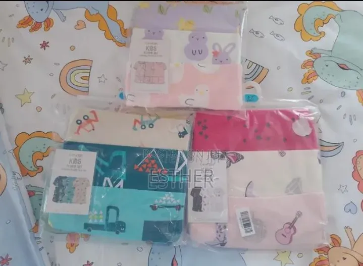 Premium Bedding, Wallpapers Home Comfort Essentials
