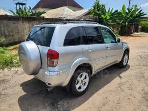 Toyota RAV4 2004 Silver