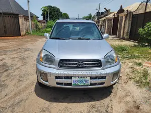 Toyota RAV4 2004 Silver