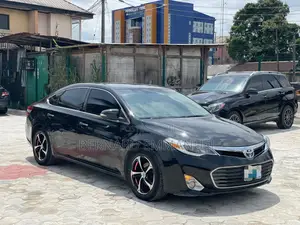 Toyota Avalon XLE Premium Sedan FWD (3.5L 6cyl 6A) 2013 Black