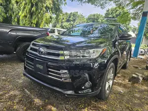 Toyota Highlander 2016 Black