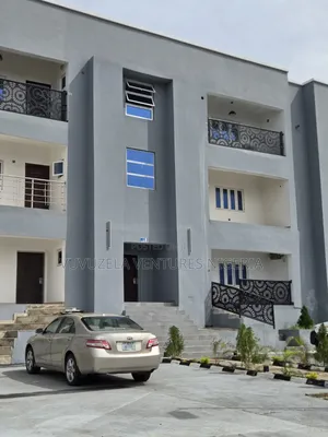 Furnished 3bdrm Apartment in Gaduwa Presidential for sale
