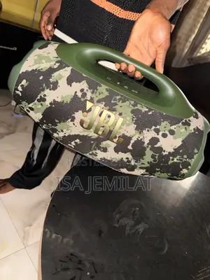 JBL Boombox 4