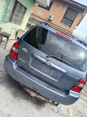 Toyota Highlander V6 4x4 2005 Blue