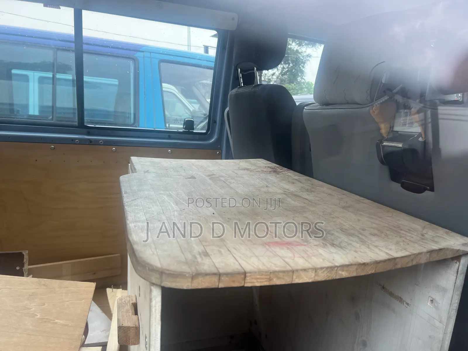 Volkswagen Transporter 2000 Blue
