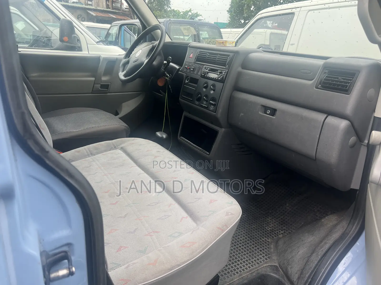 Volkswagen Transporter 2000 Blue