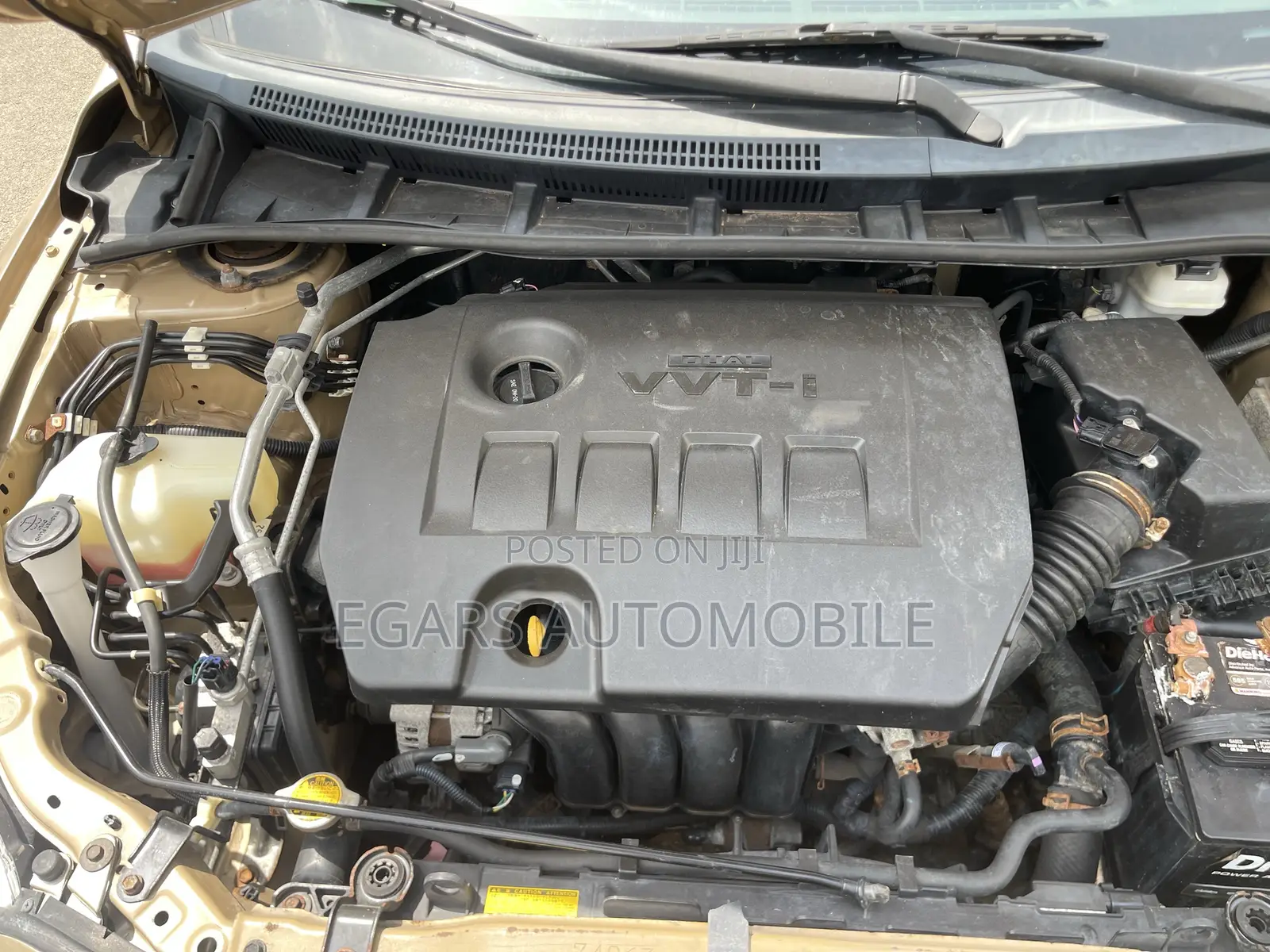Toyota Corolla L 4-Speed Automatic 2013 Gold