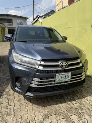 Toyota Highlander LE Plus 4dr SUV AWD (3.5L 6cyl 6A) 2015 Blue