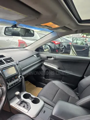 Toyota Camry SE 4dr Sedan (2.5L 4cyl 6A) 2013 Black