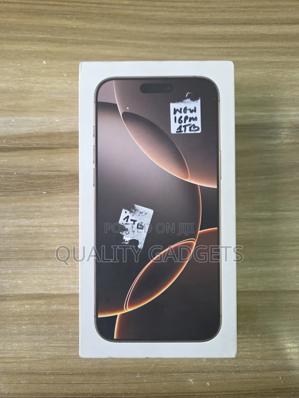 New Apple iPhone 16 Pro Max 1 TB Gold
