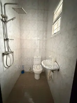 Mini Flat in Cluster, Ikota for rent