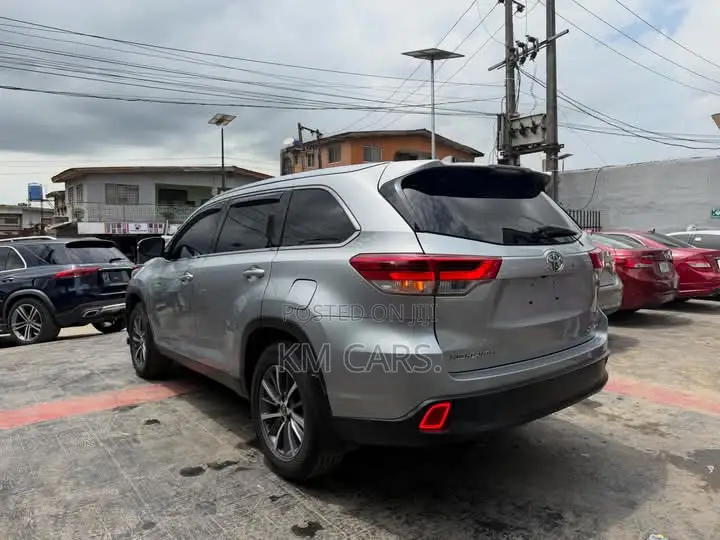 Toyota Highlander 2018 Gray