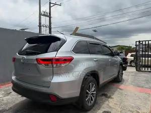 Toyota Highlander 2018 Gray