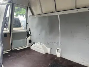 Volkswagen Transporter 2000 White