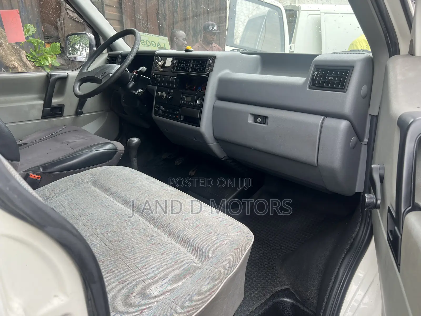 Volkswagen Transporter 2000 White
