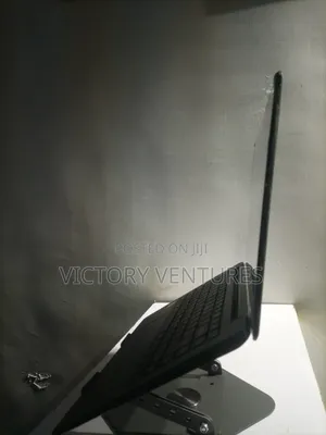 Laptop General Dynamics 4GB Intel Core i5 SSD 256GB