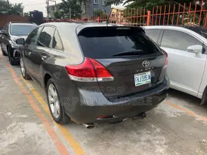 Toyota Venza 2010 Gray