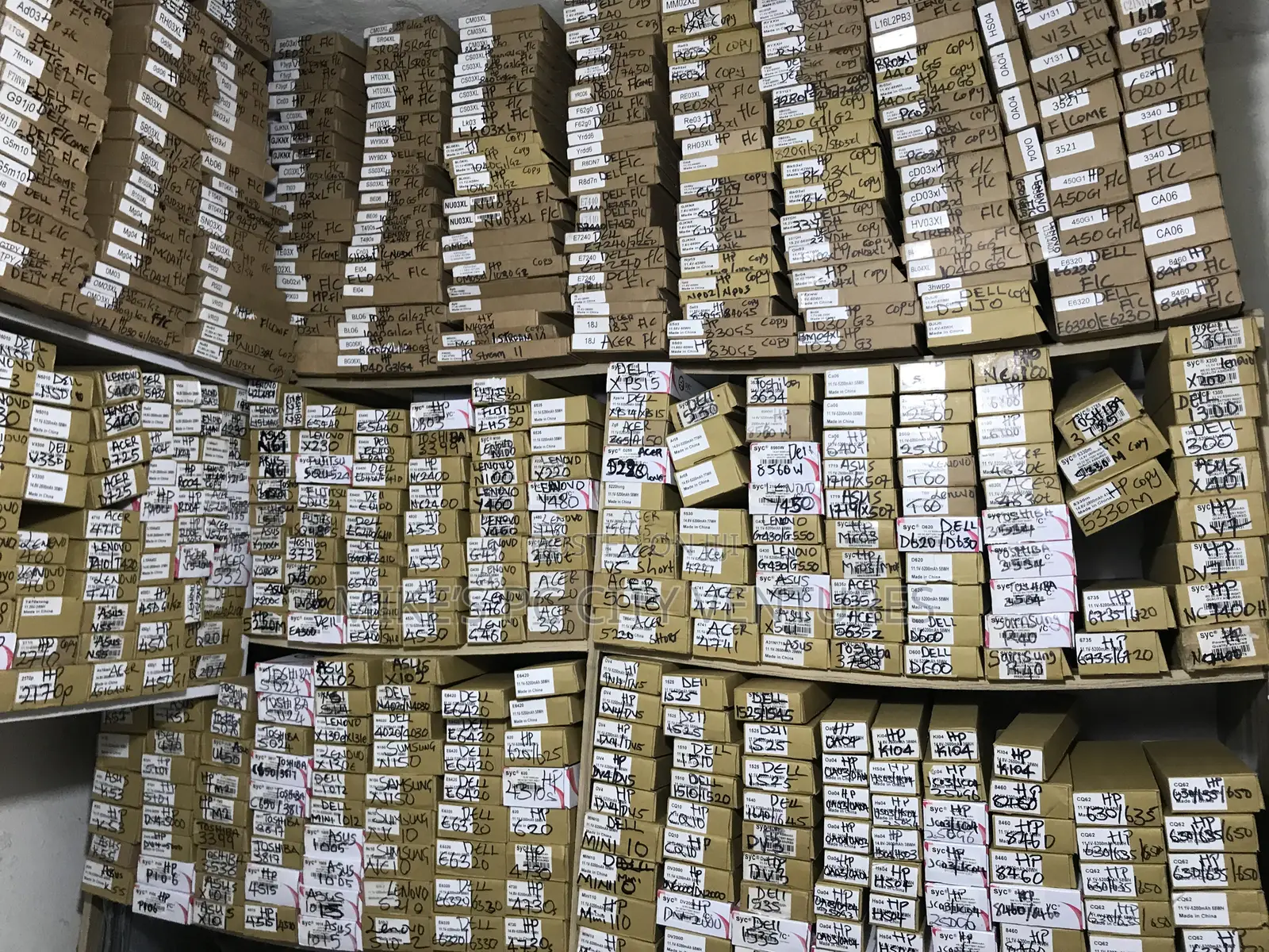 Laptops Batteries/Keyboards