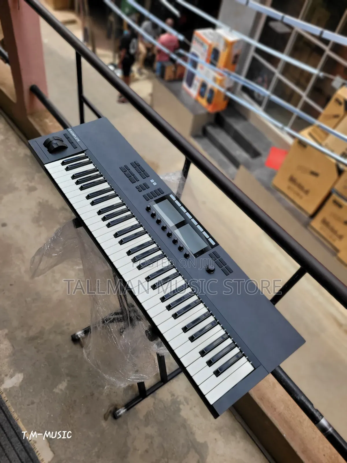 Komplete S61