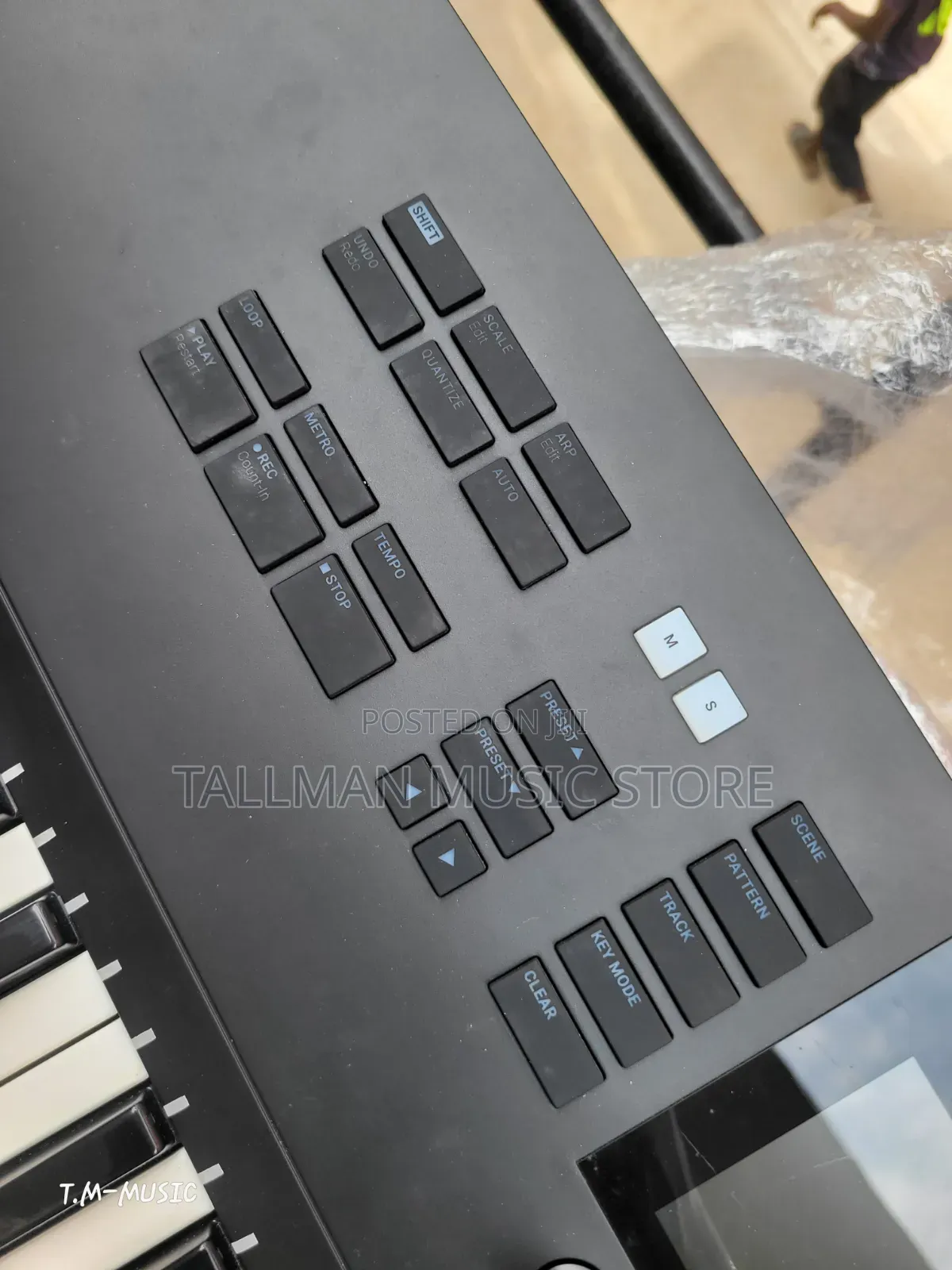 Komplete S61