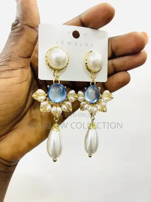 Blue Crystal And Pearl Earring