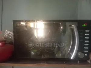 Microwave Oven