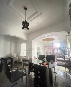 5bdrm Duplex in Eneka for sale