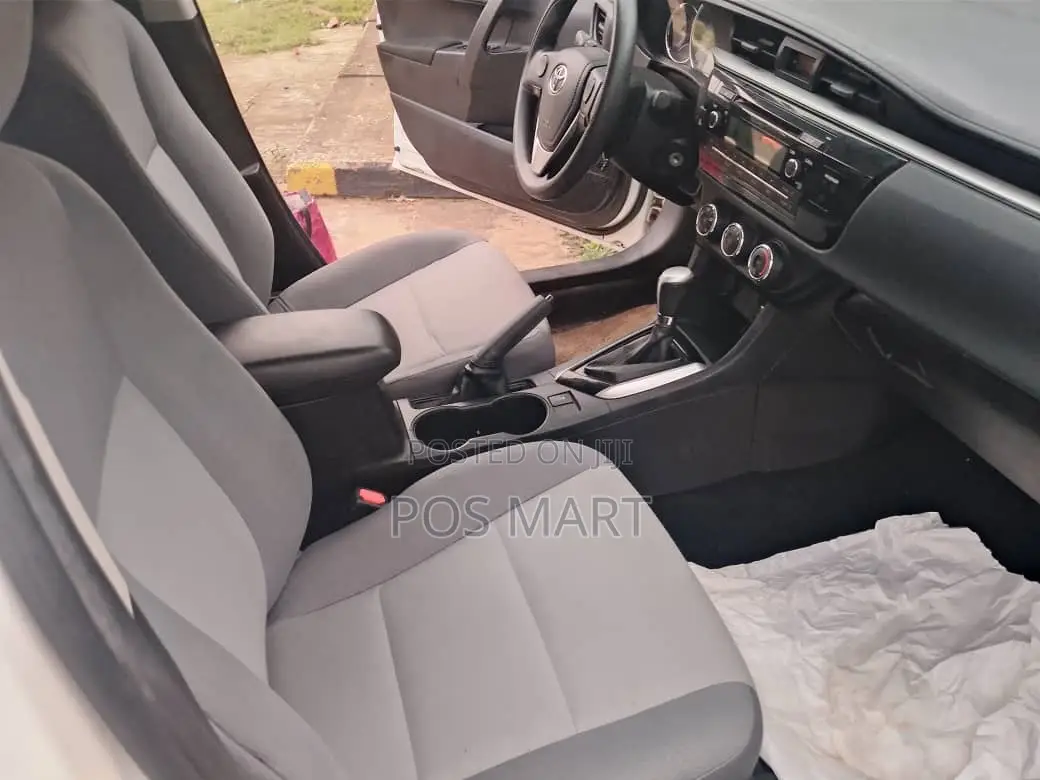 Toyota Corolla 2015 White