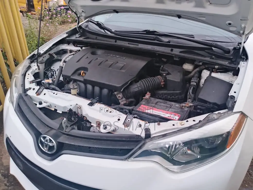 Toyota Corolla 2015 White