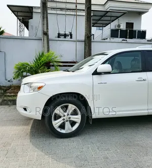 Toyota Highlander Limited 2010 White